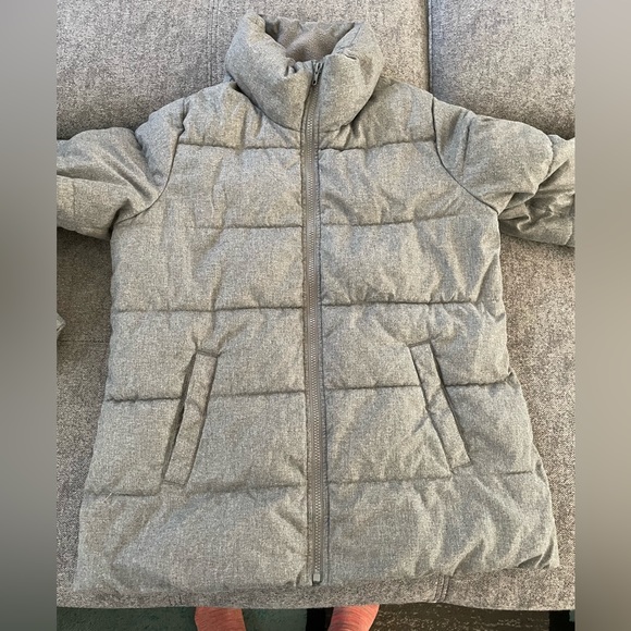 Sz M Old Navy Puffer Jacket - Picture 5 of 5